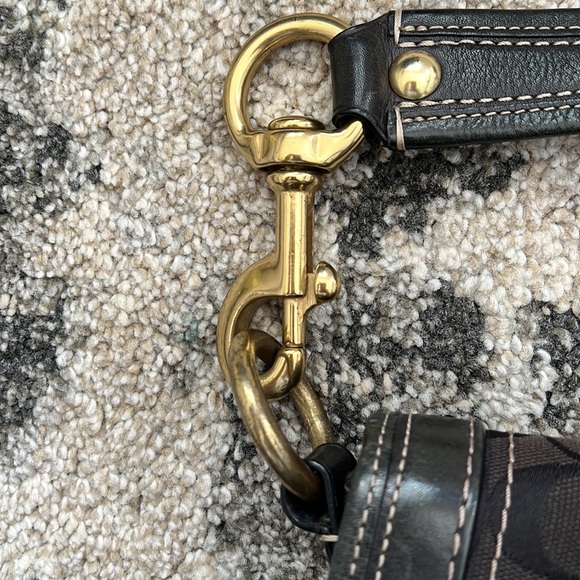 Coach - Picture 8 of 14